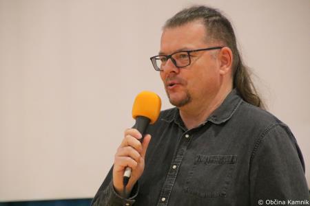 Otroci Osnovne šole Marije Vere Mi smo svet, mi smo otroci (12)